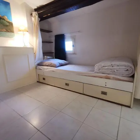 5014 Paradores 46 Agde